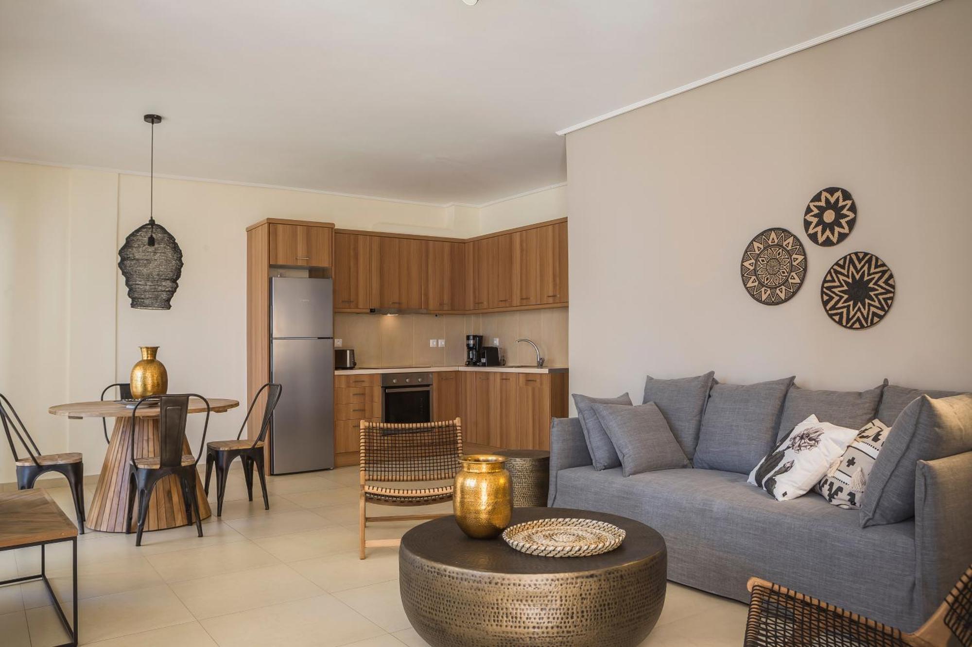 Meliti Waterfront Suites Karavomylos Eksteriør bilde